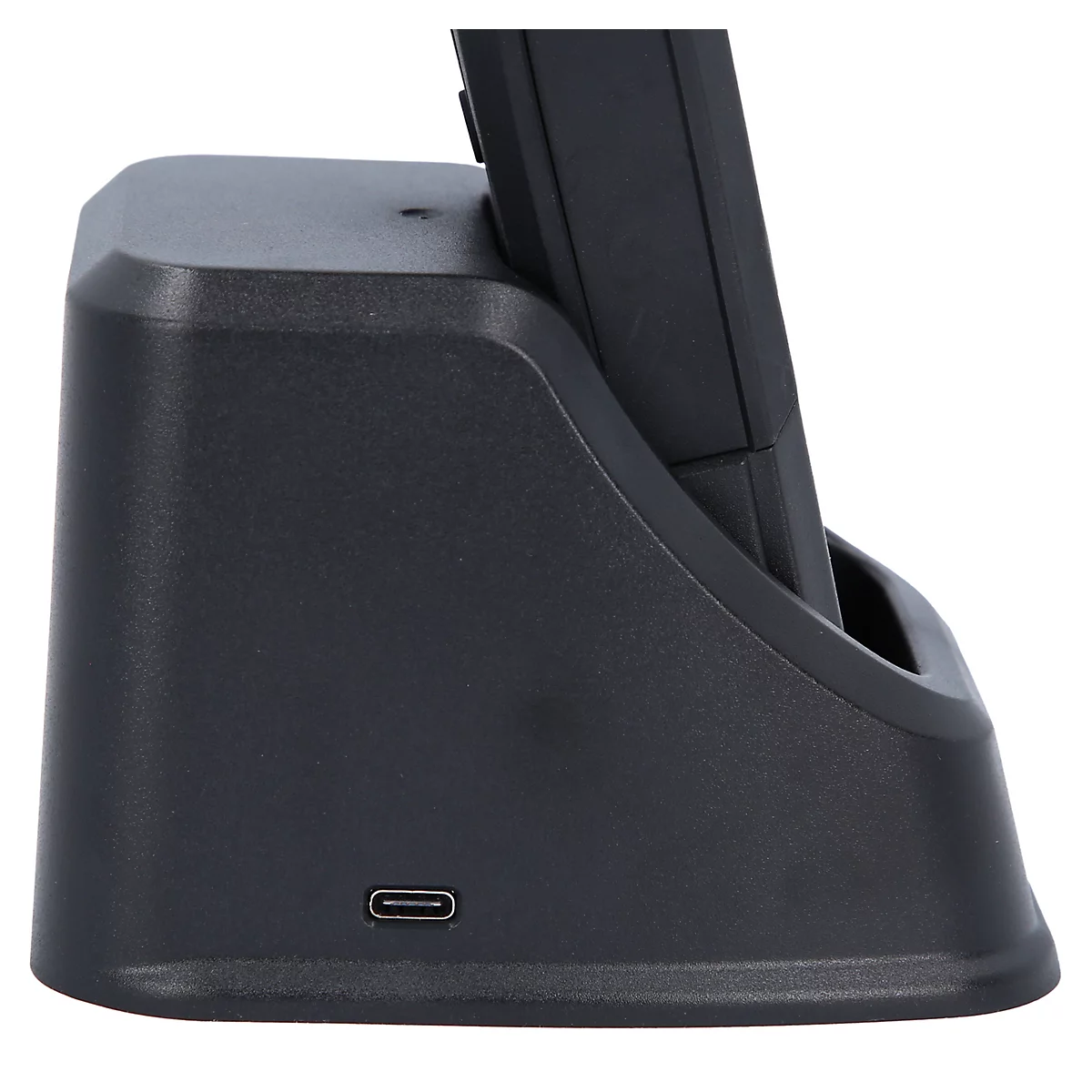 Zijaanzicht van een zwart laadstation voor een draadloze telefoon, met USB-C-poort.